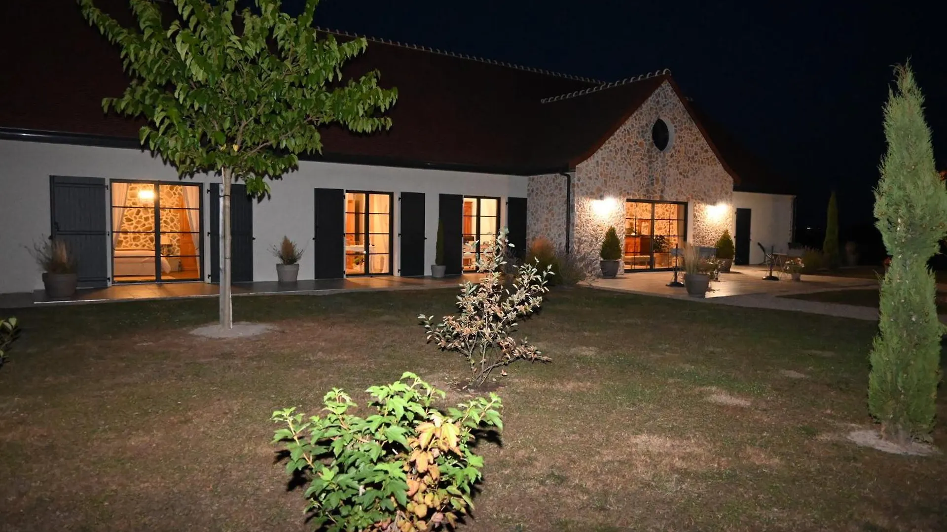 Bed & Breakfast Aux 3 Forets Bizeneuille