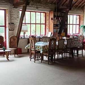 Gasthuis La Mez A Nine D'hotes, Buxières-sous-Montaigut